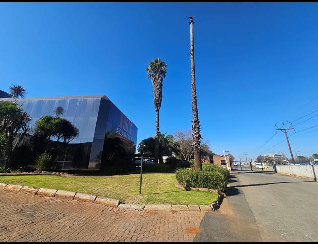 625M² WAREHOUSE TO LET IN ISANDO